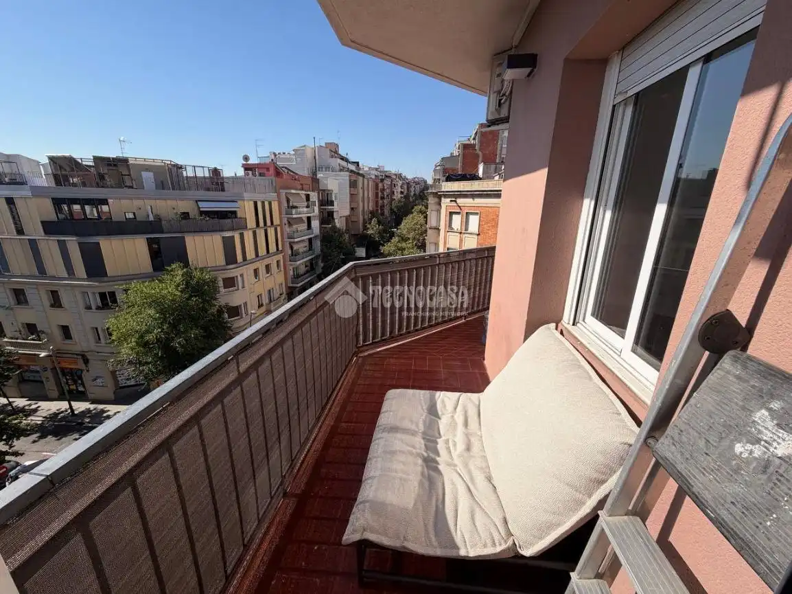 Flat with terrace for sale in Av. de la Mare de Déu de Montserrat, imagen 4