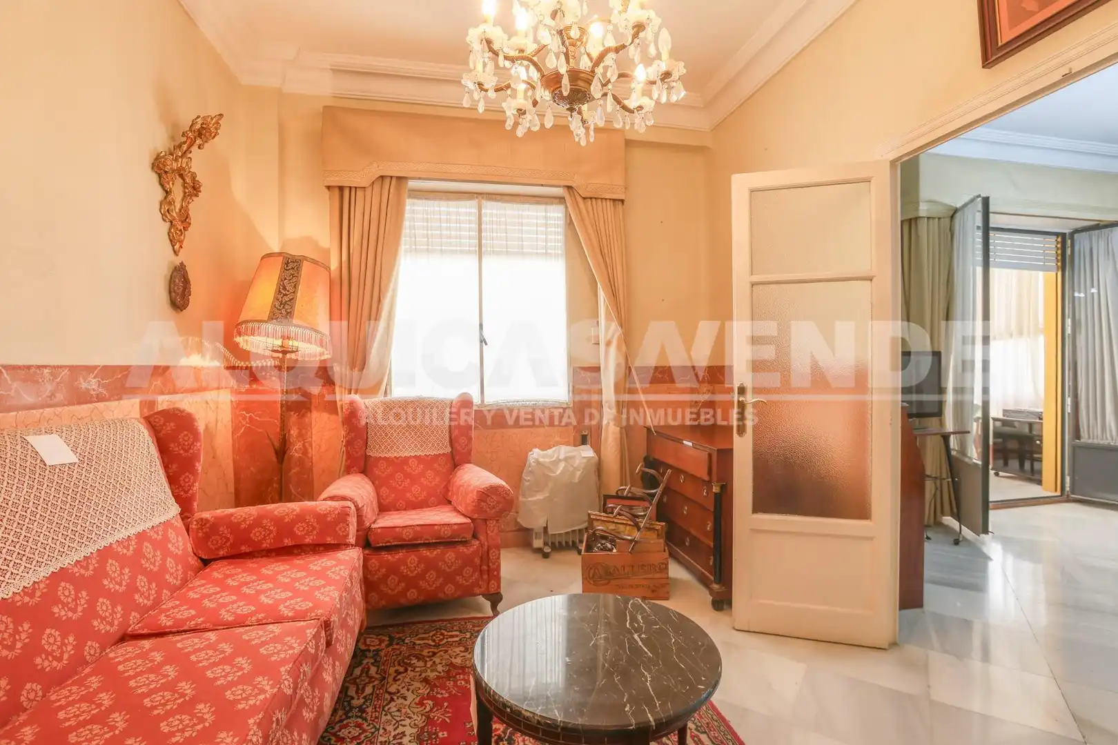 Flat with balcony for sale in Los Remedios