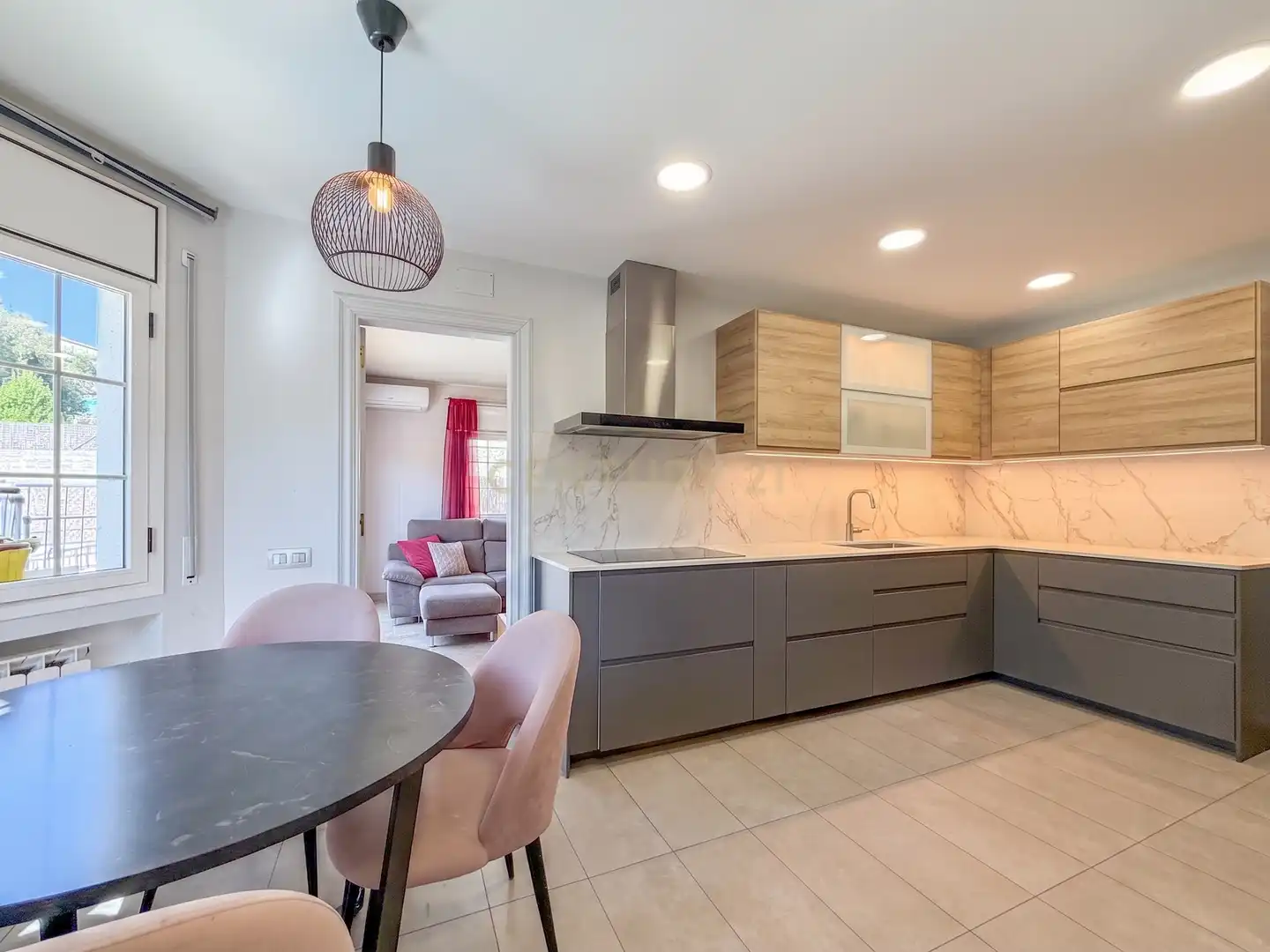 Casa con terraza en venta en Carrer Doctor Gregorio Marañón, Santa Eulàlia de Ronçana, Spain 3, imagen 18