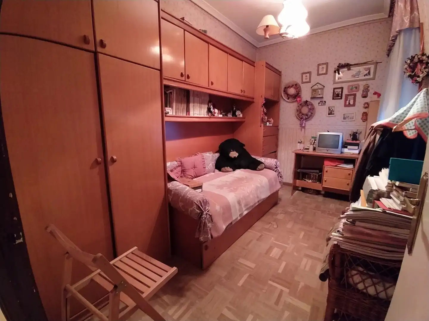 Habitación de Piso en venta en Avilés con Calefacción, Parquet y Terraza