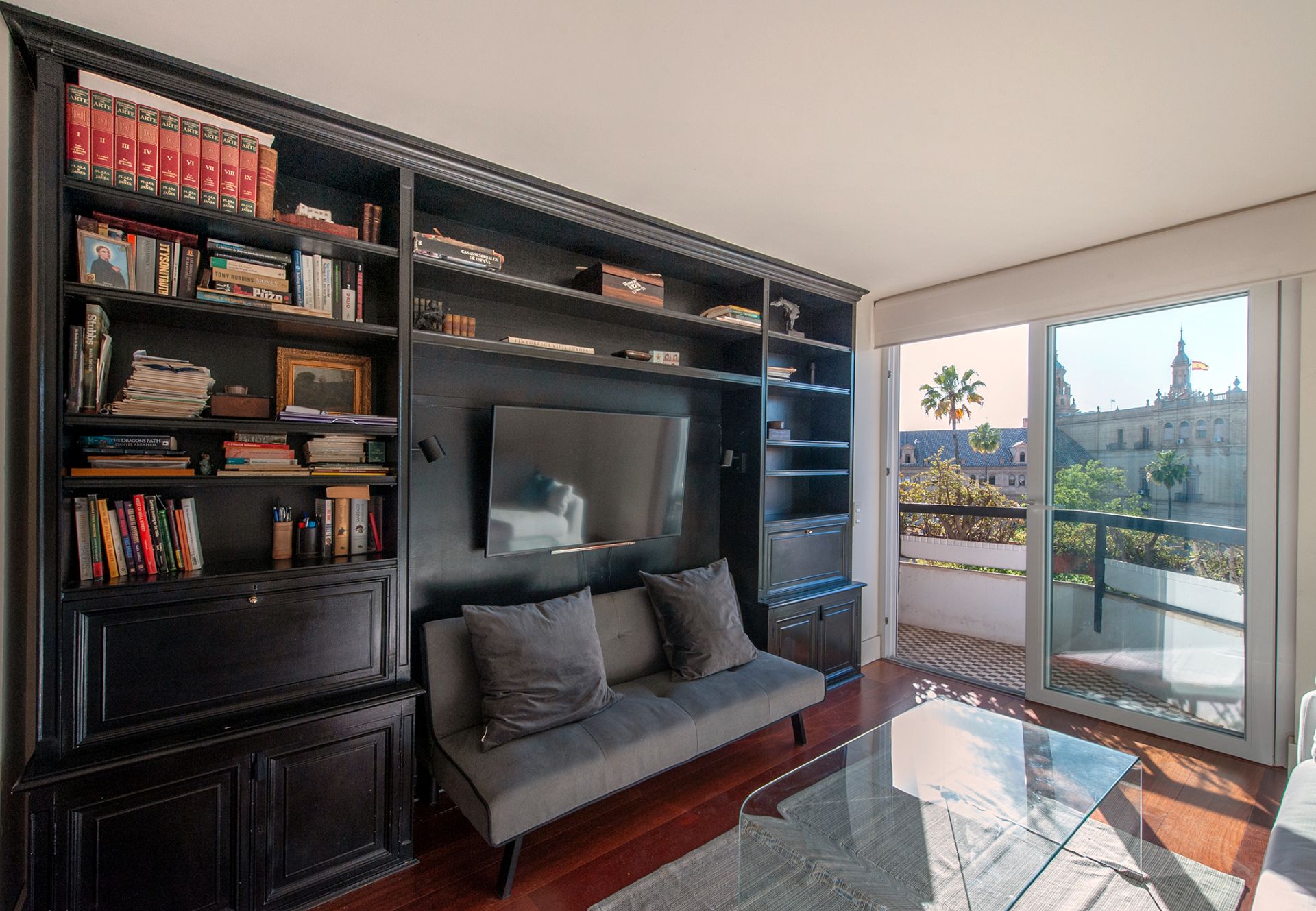 Living room of Apartment to rent in  Sevilla Capital  with Air Conditioner, Heating and Parquet flooring