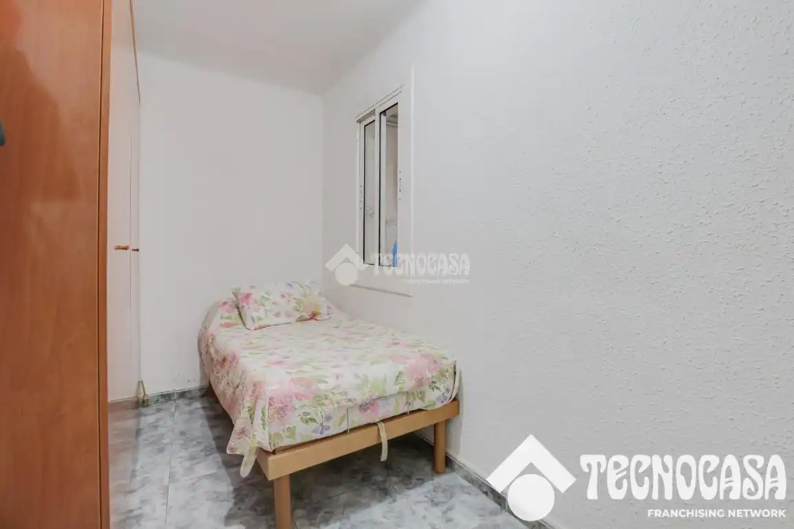 Habitación de Piso en venta en Santa Coloma de Gramenet