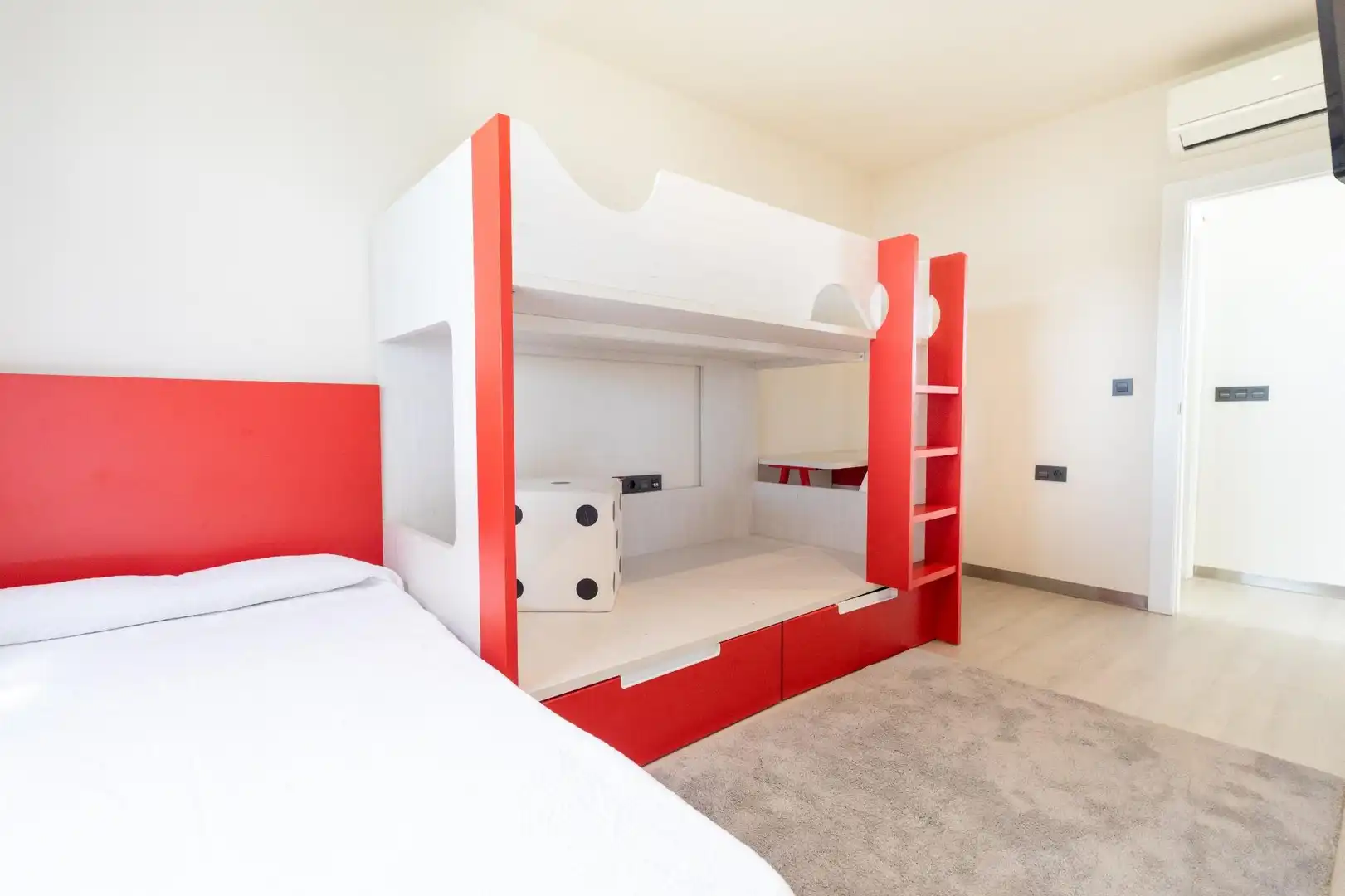 Bedroom of Houses for sale in San Pedro del Pinatar  with Air Conditioner, Heating and Private garden