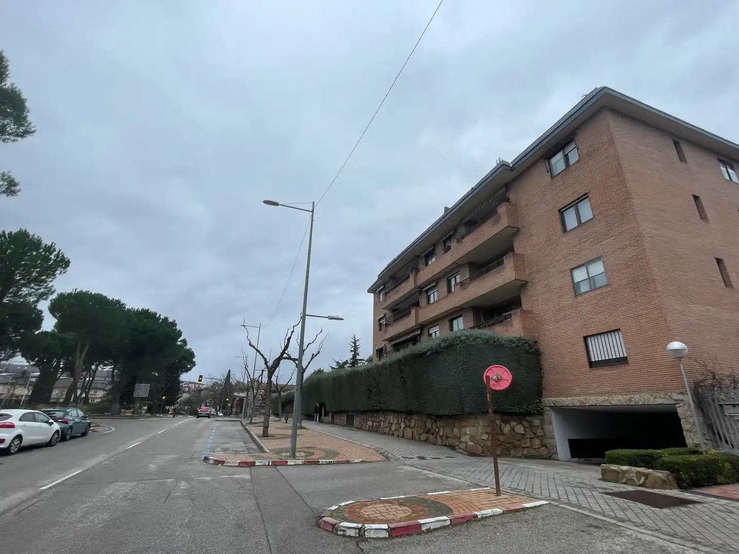 Vista exterior de Ático en venta en Pozuelo de Alarcón con Aire acondicionado, Calefacción y Jardín privado