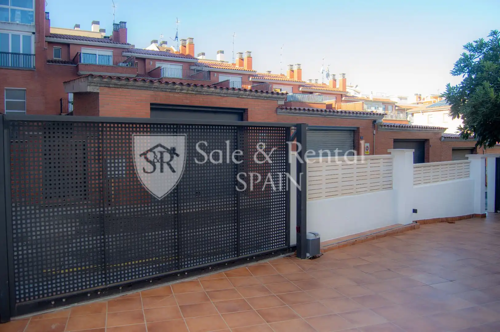 Exterior view of Detached homes for sale in Els Pavos