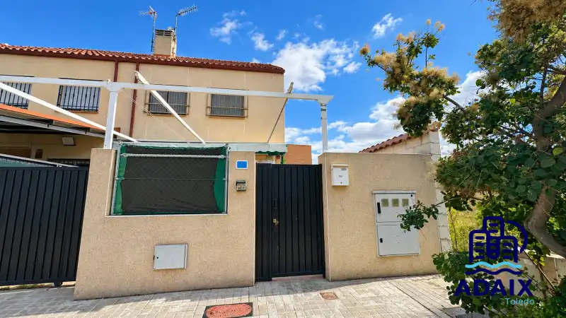 Exterior view of Detached homes for sale in Camarenilla, Toledo