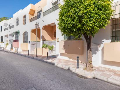 Exterior view of Single-family semi-detached for sale in Marbella  with Terrace and Storage room