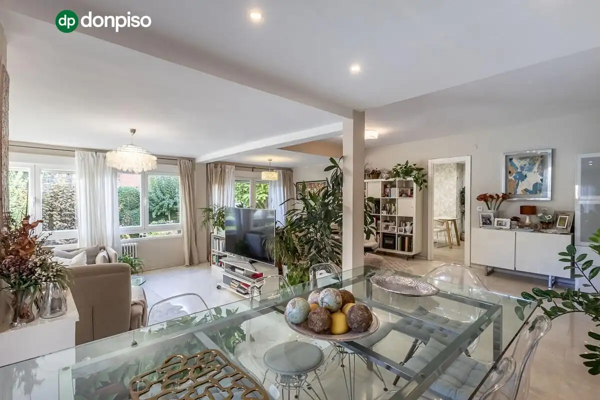 Sala de estar de Piso en venta en Genil
