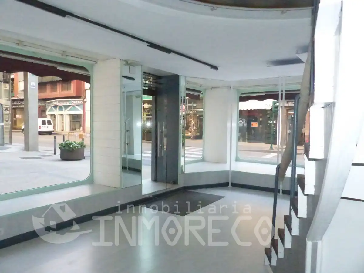 Locale commerciale in vendita a Jose Maria Prereda, imagen 4