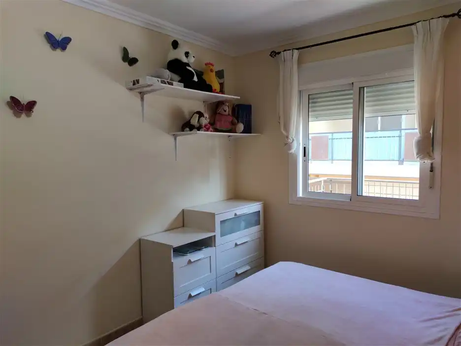 Habitación de Apartamento en venta en Adeje con Amueblado, Horno y Lavadora