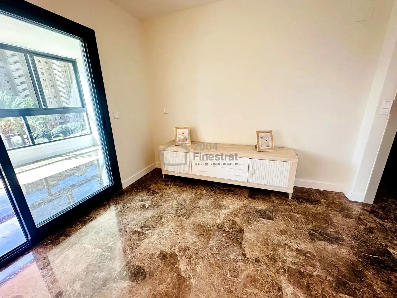 Flat for rent in Benidorm  with Terrace, Furnished and Community pool