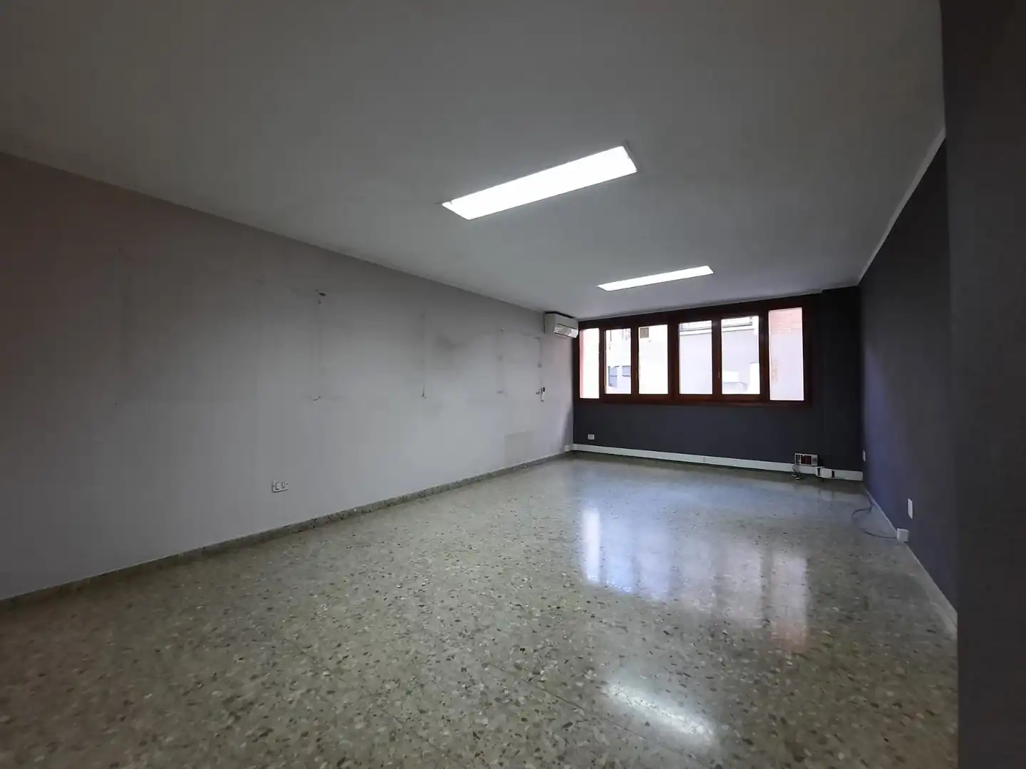 Local comercial de lloguer a Carrer de Navarra 3, imagen 8