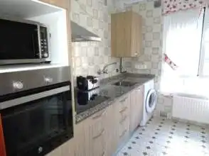 Küche von Wohnung zur Miete in Gijón  mit Heizung, Parkett und Möbliert
