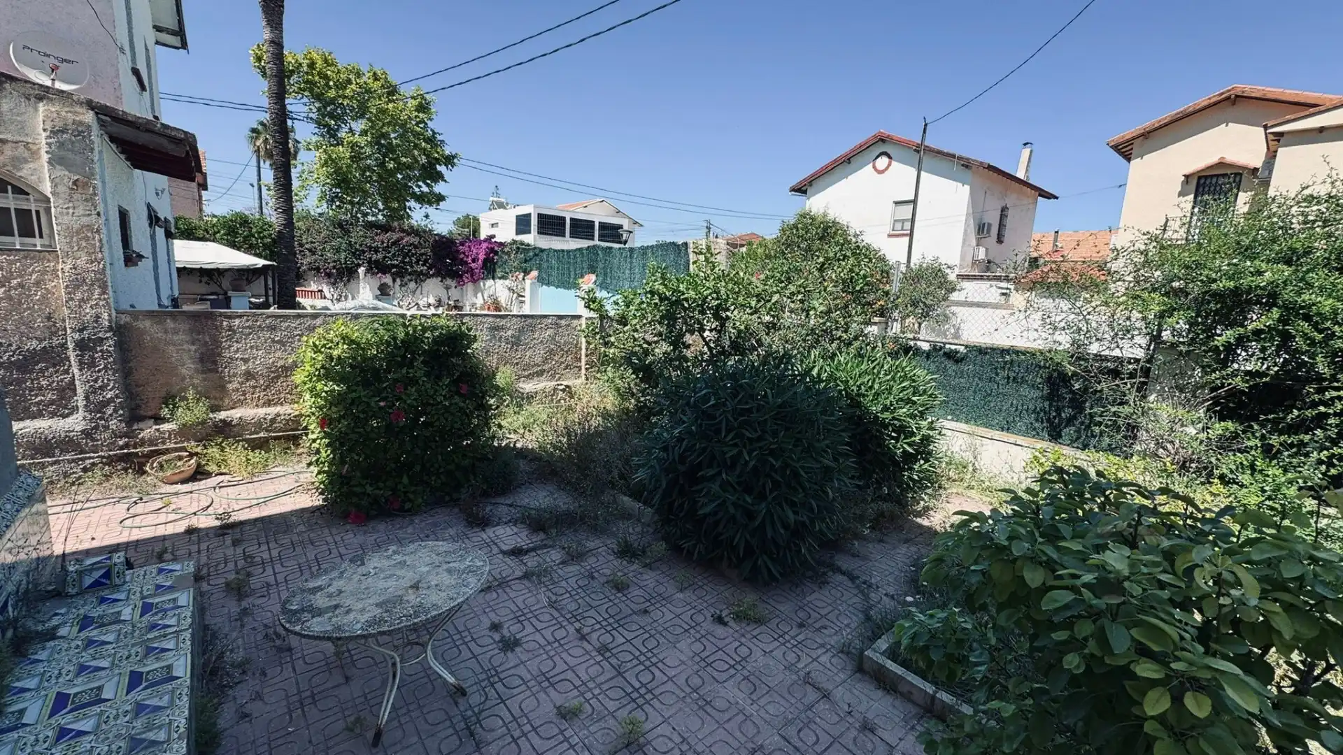 Casa o chalet en venta en Alicante / Alacant con Jardín privado, Terraza y Balcón