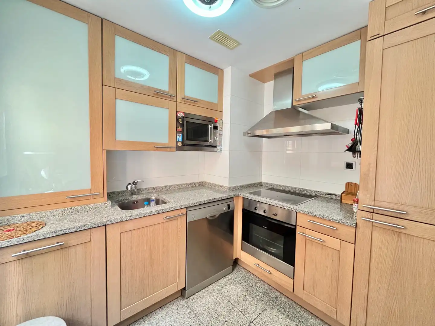 Küche von Maisonette zum Verkauf in Zaragoza mit Klimaanlage, Heizung und Parkett