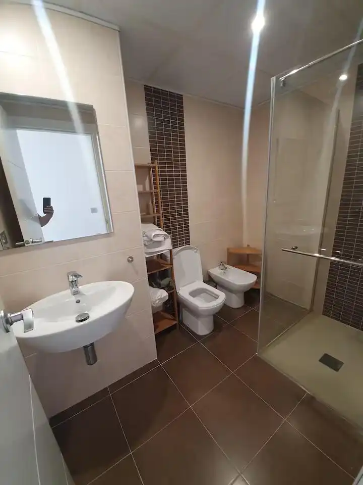Badezimmer von Wohnung zur Miete in Retiro