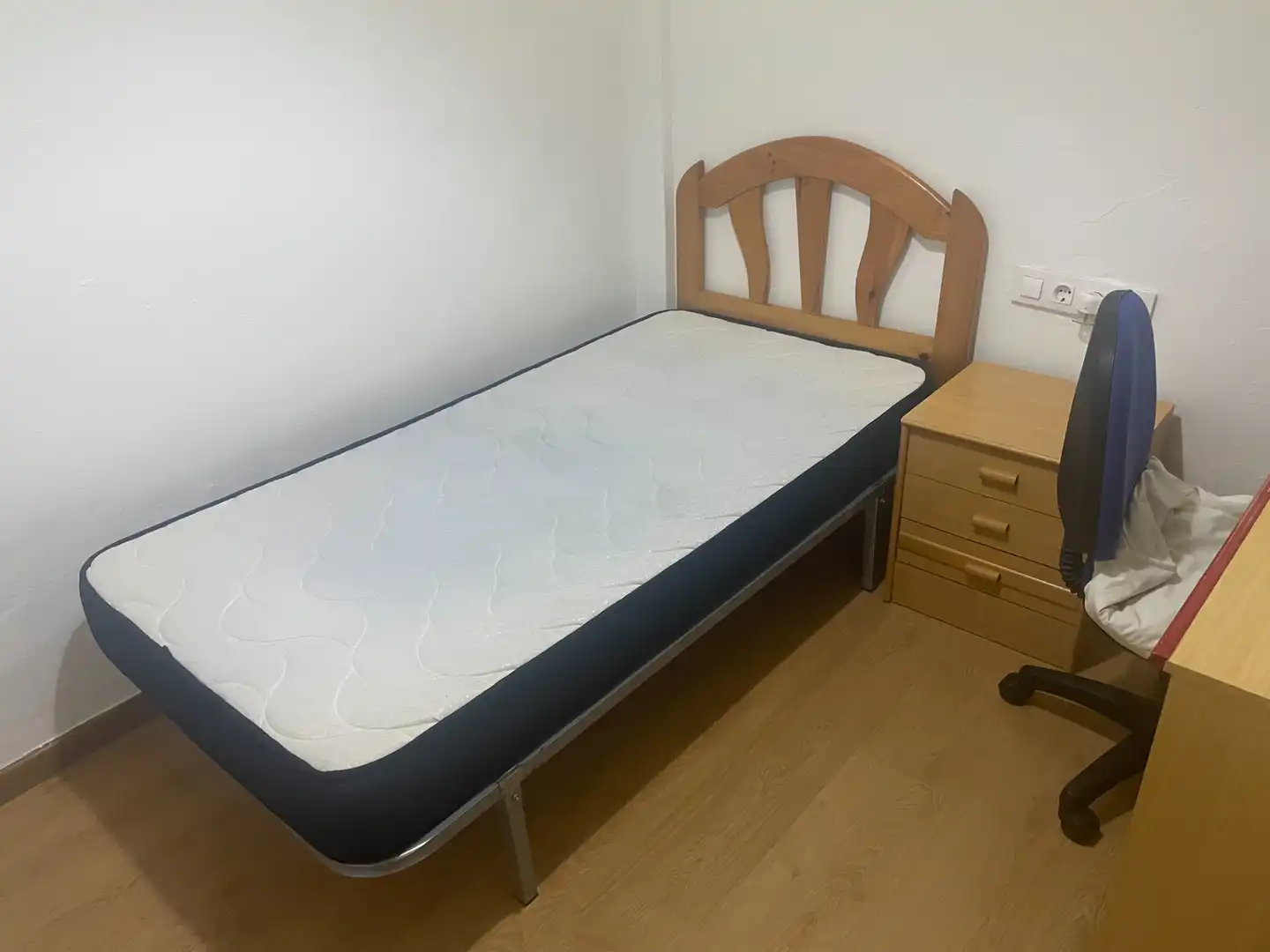 Dormitori de Pis de lloguer en Murcia amb Aire condicionat, Parquet i Moblat