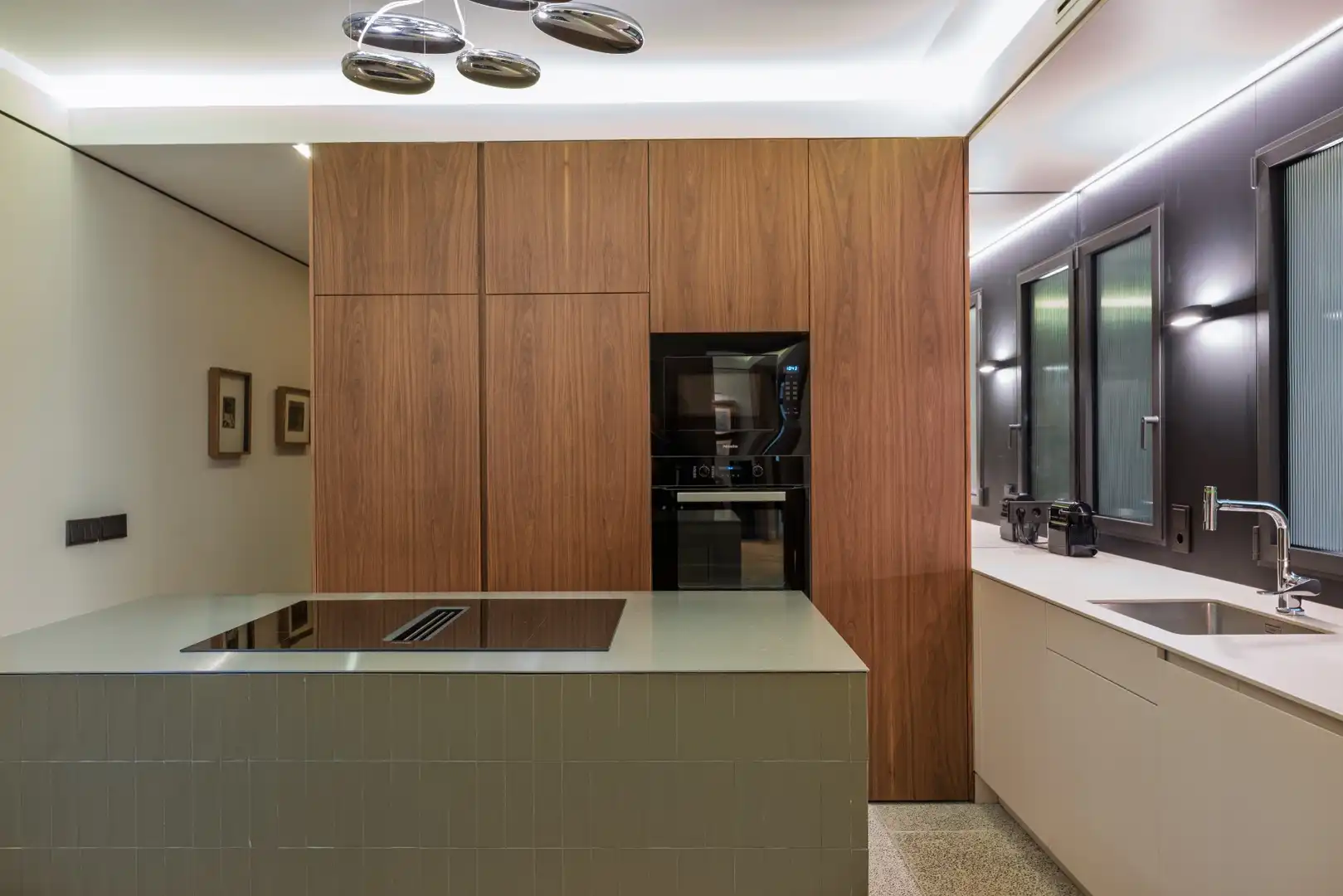 Kitchen of Flat for sale in Madrid  with Air Conditioner, Heating and Storage room