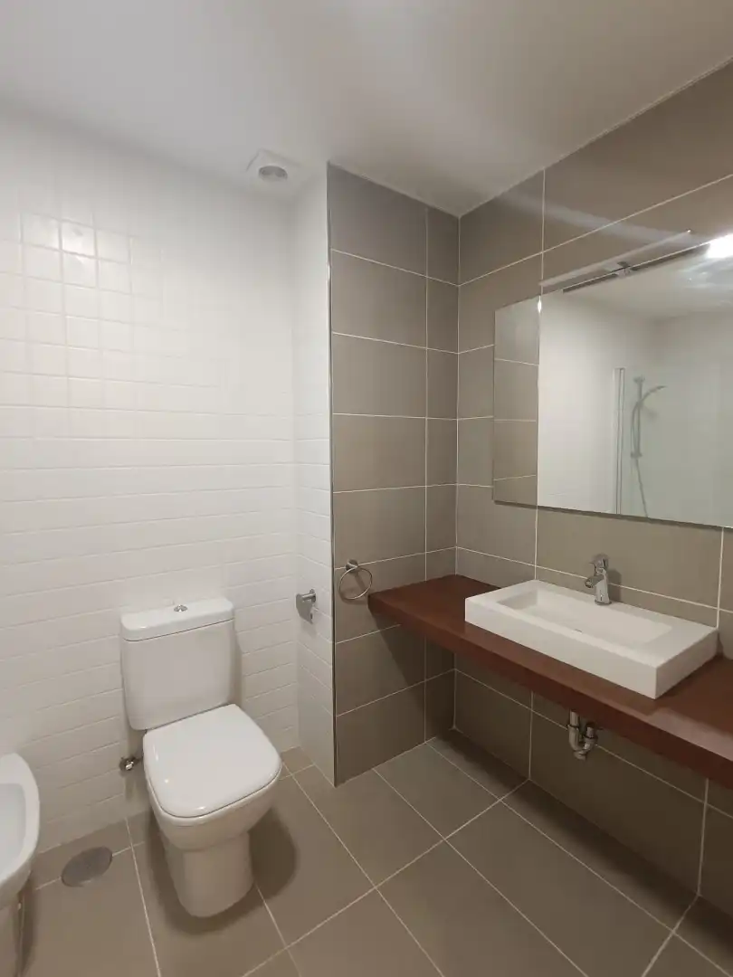 Baño de Piso en venta en Pontevedra Capital  con Calefacción, Horno y Microondas