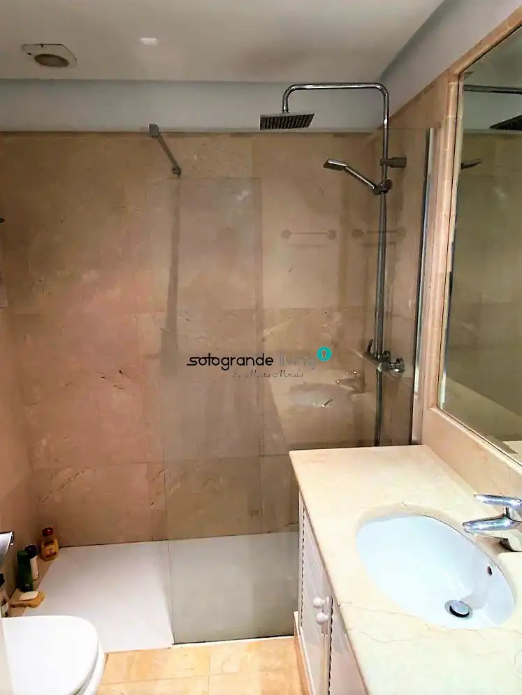 Bathroom of Apartments for rent in Sotogrande  with Air Conditioner, Heating and Terrace