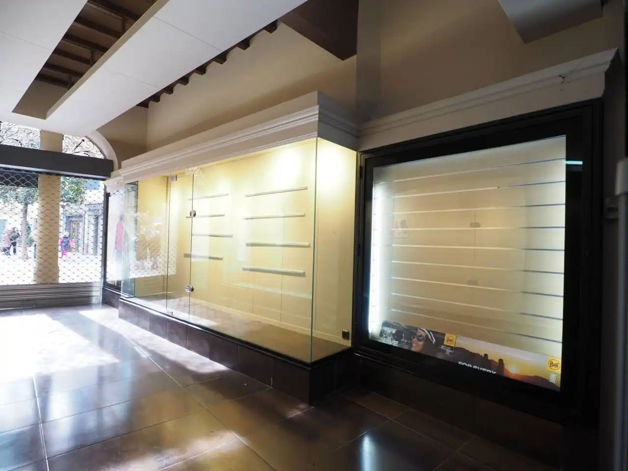 Local comercial de lloguer a Plaza de les Olles 12, imagen 12