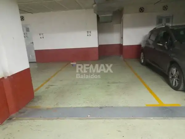 Aparcament de Pis en venda en O Porriño   amb Calefacció, Parquet i Terrassa