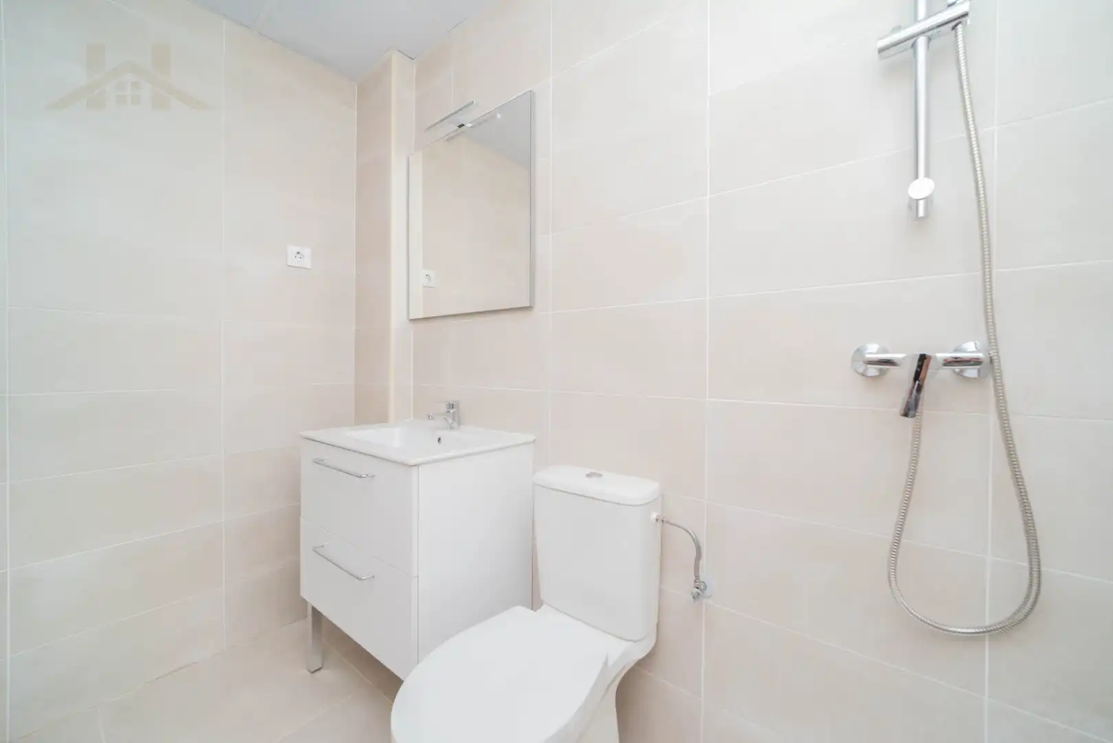 Badezimmer von Wohnung zum Verkauf in Torrejón de Ardoz