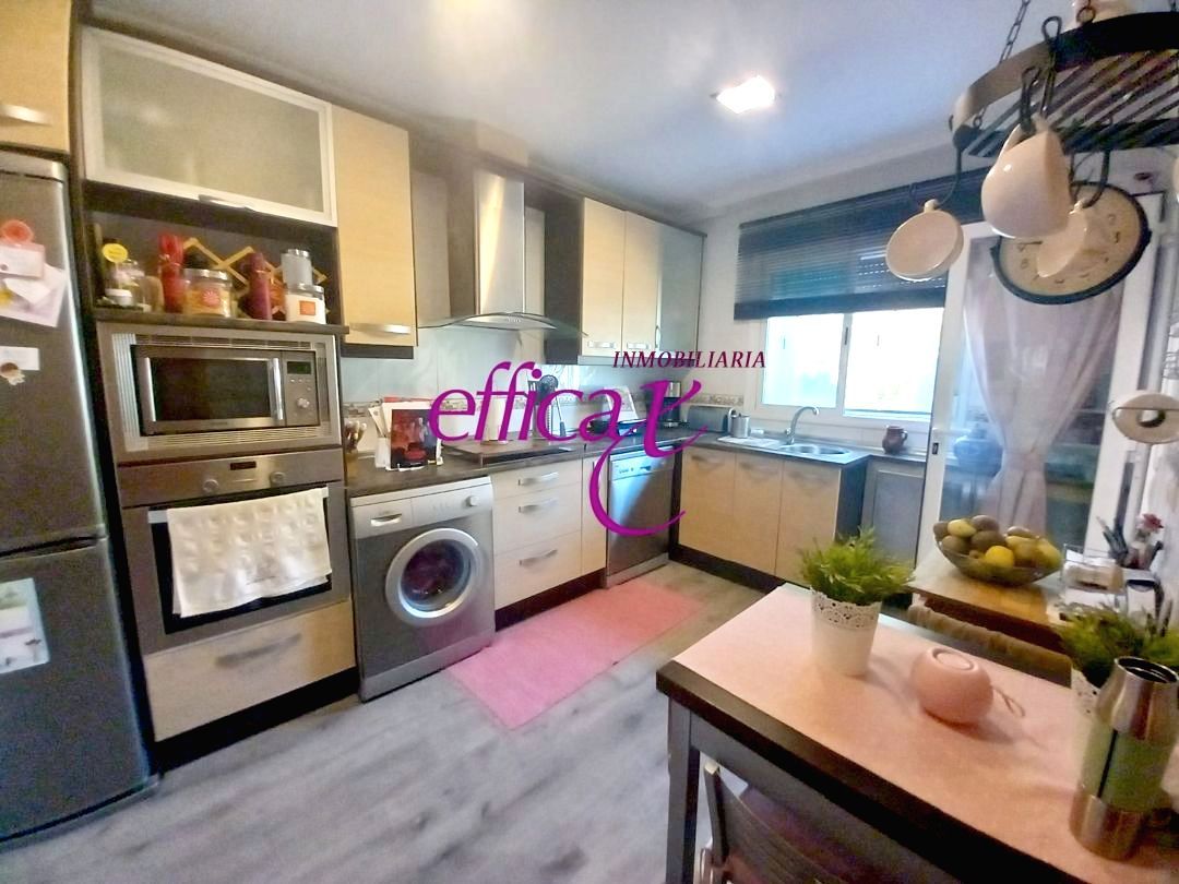 Cuina de Casa o xalet en venda en Barcience amb Aire condicionat, Calefacció i Moblat