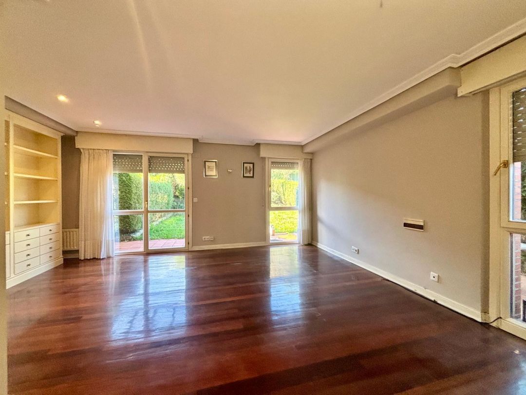 Exterior view of Single-family semi-detached for sale in Urduliz  with Heating, Private garden and Terrace