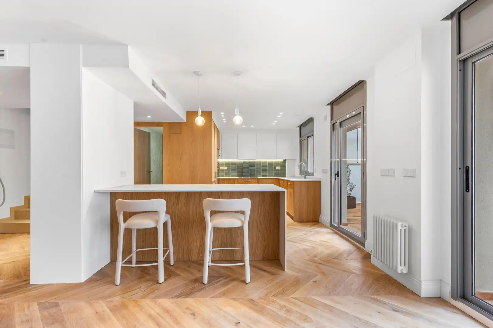 Küche von Erdgeschoss zum Verkauf in Barcelona mit Klimaanlage, Heizung und Terrasse