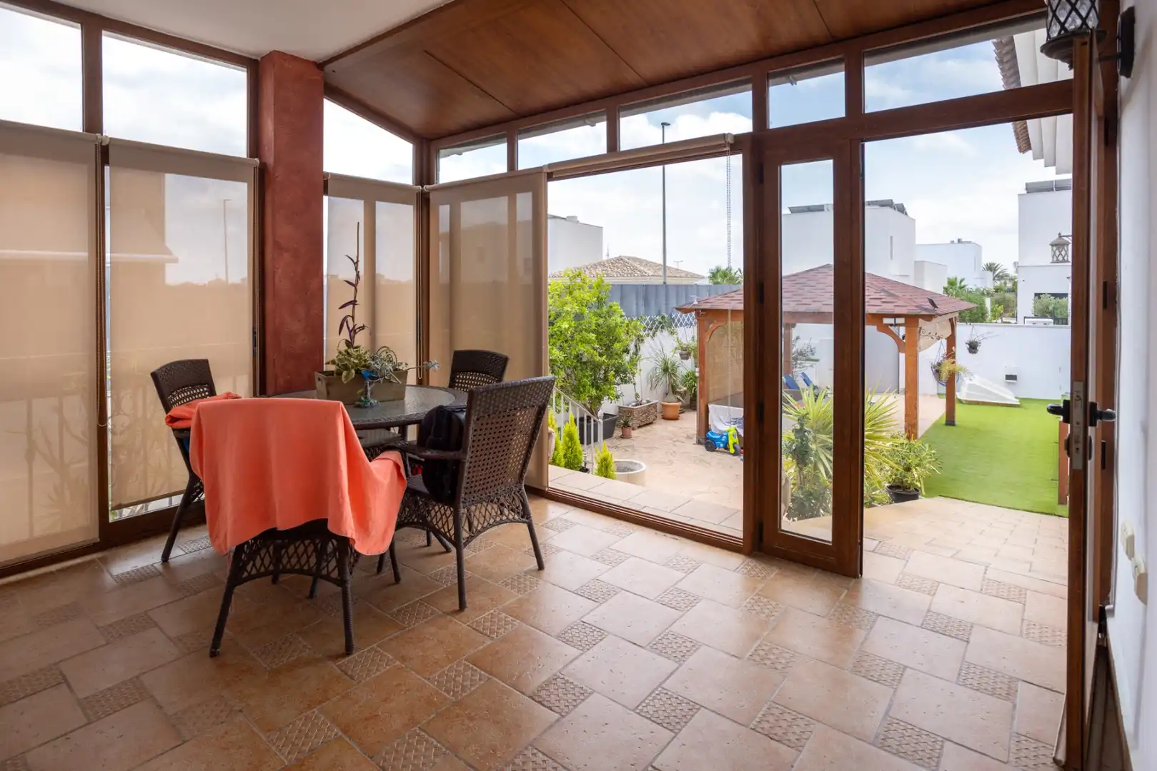 Chalet con terraza en venta en Los Montesinos, imagen 38