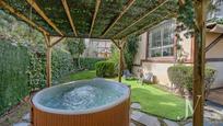 Garden of House or chalet for sale in  Madrid Capital  with Air Conditioner, Heating and Private garden