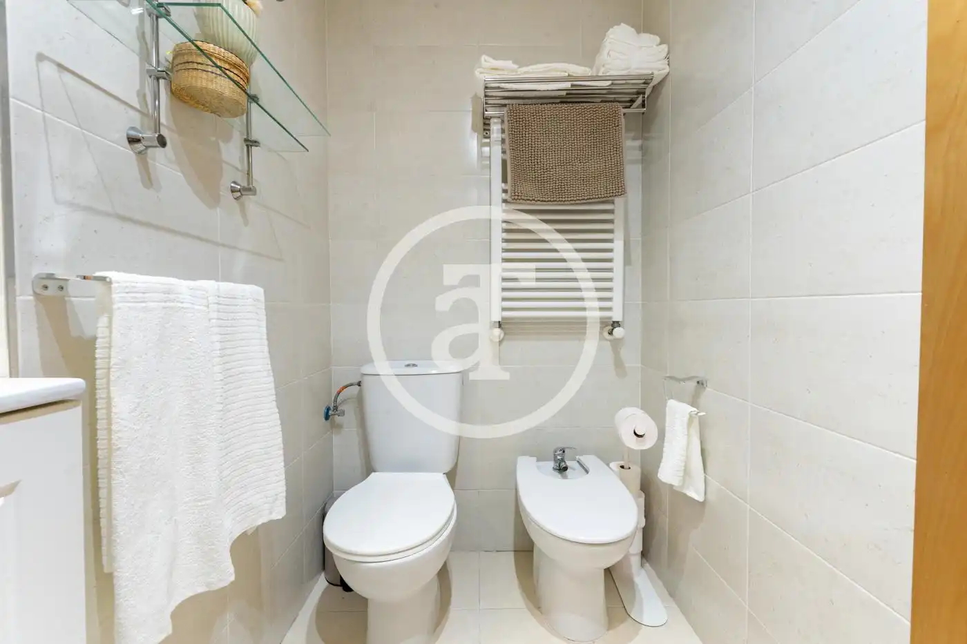 Baño de Piso de alquiler en Madrid con Aire acondicionado, Calefacción y Amueblado