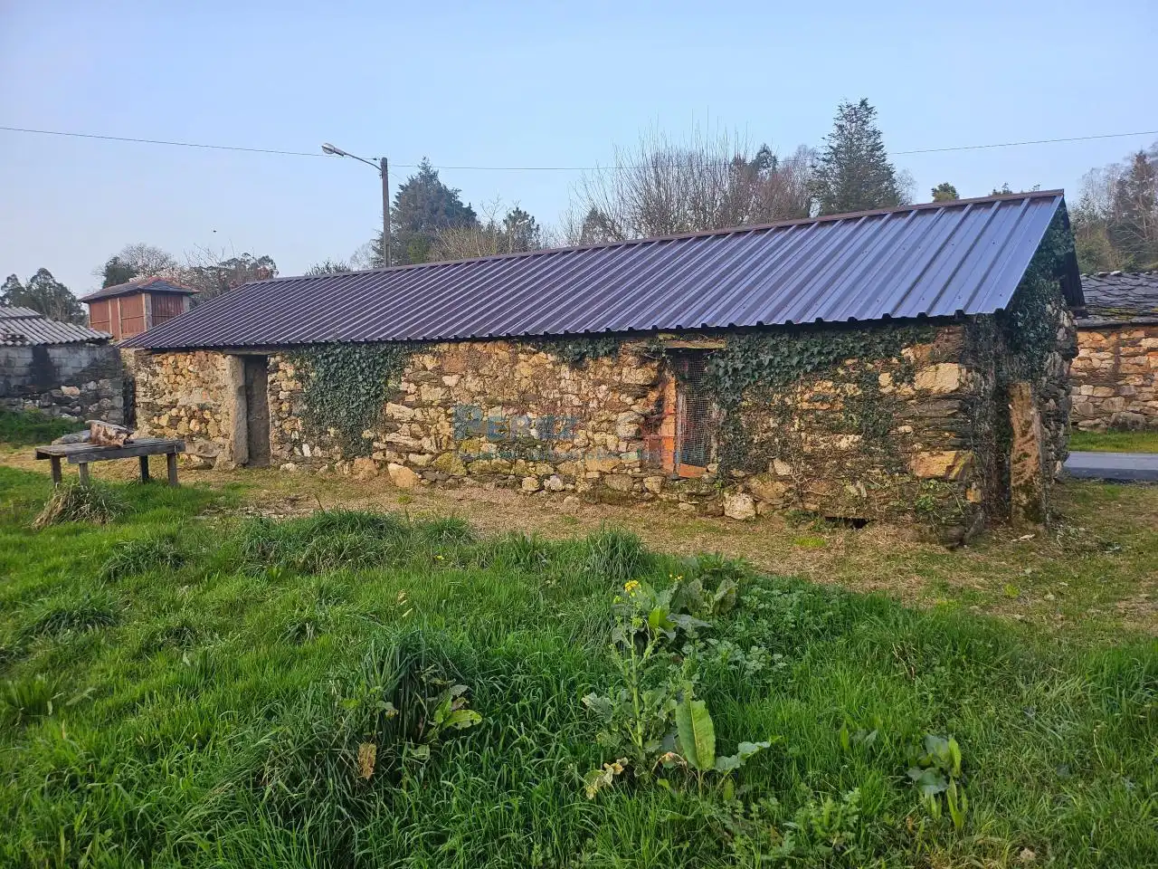 Vista exterior de Finca rústica en venta en Cabanas con Calefacción y Jardín privado