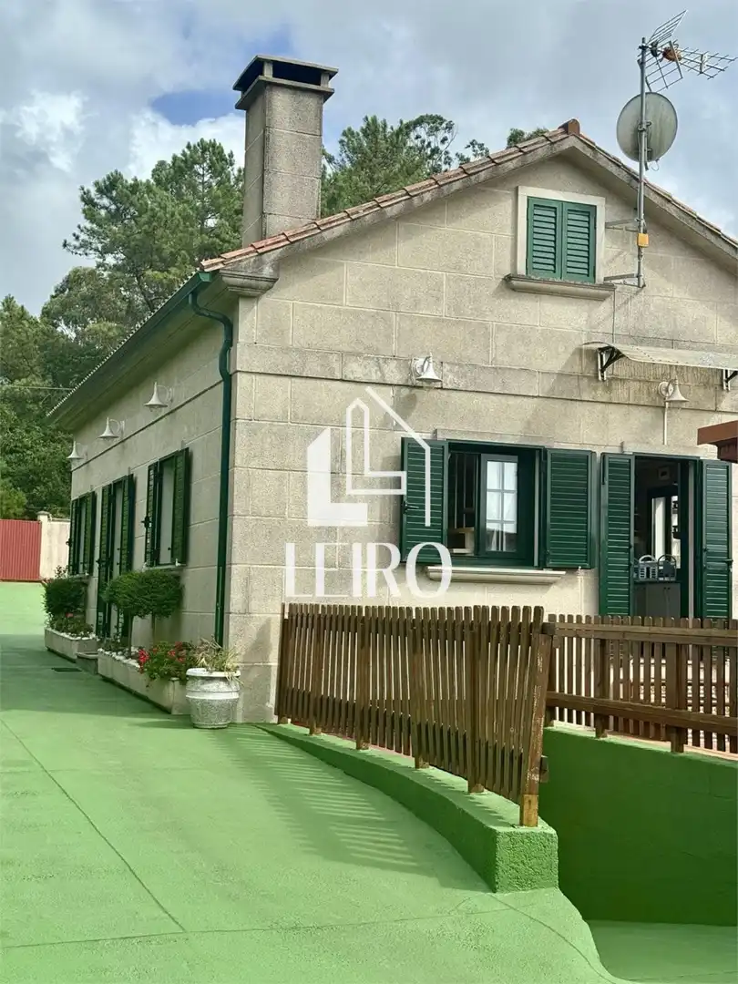 House with pool for sale in Vilanova de Arousa, imagen 3