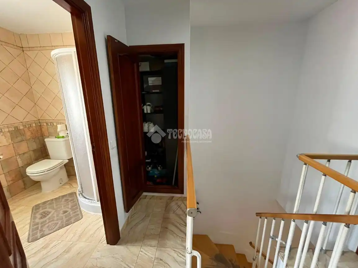 Detached homes for sale in Dos Hermanas  with Air Conditioner and Balcony