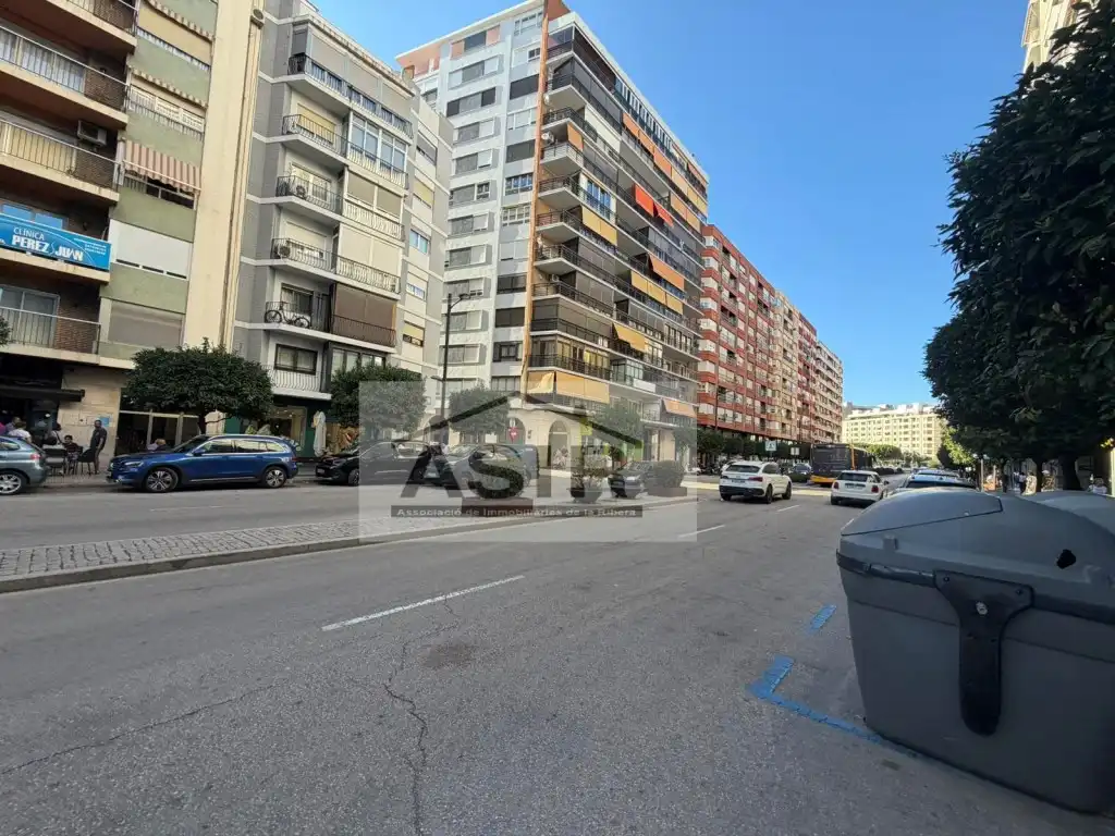 Gewerbefläche zur Miete in Avenida Sants Patrons, imagen 30