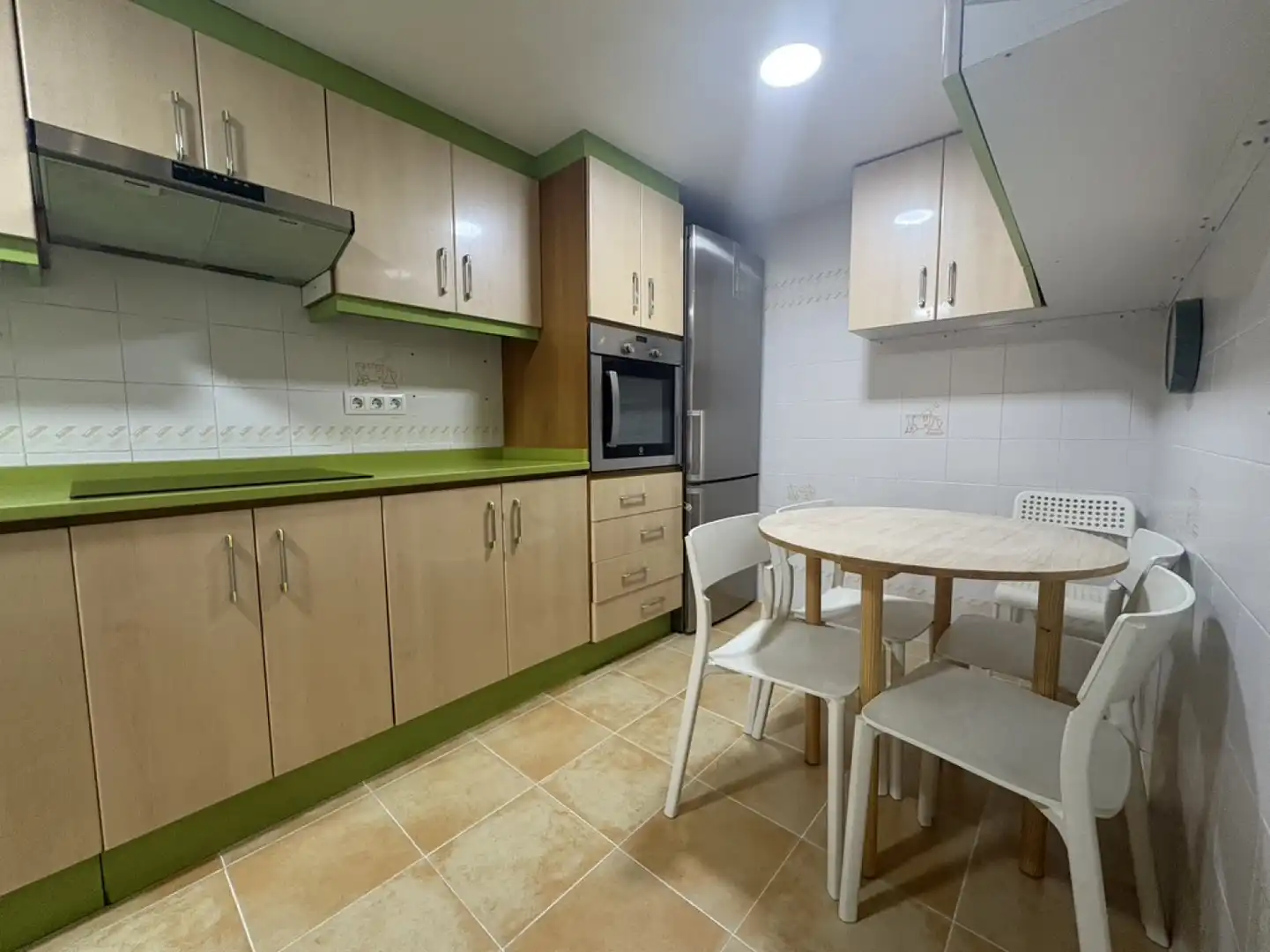Küche von Wohnung zum Verkauf in Valencia mit Heizung, Abstellraum und Balkon