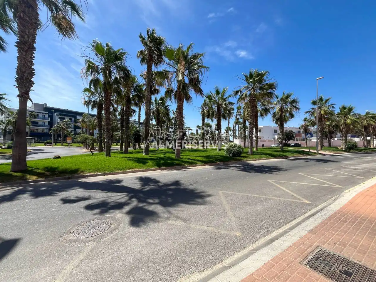 Vista exterior de Piso en venta en El Ejido con Aire acondicionado, Terraza y Trastero