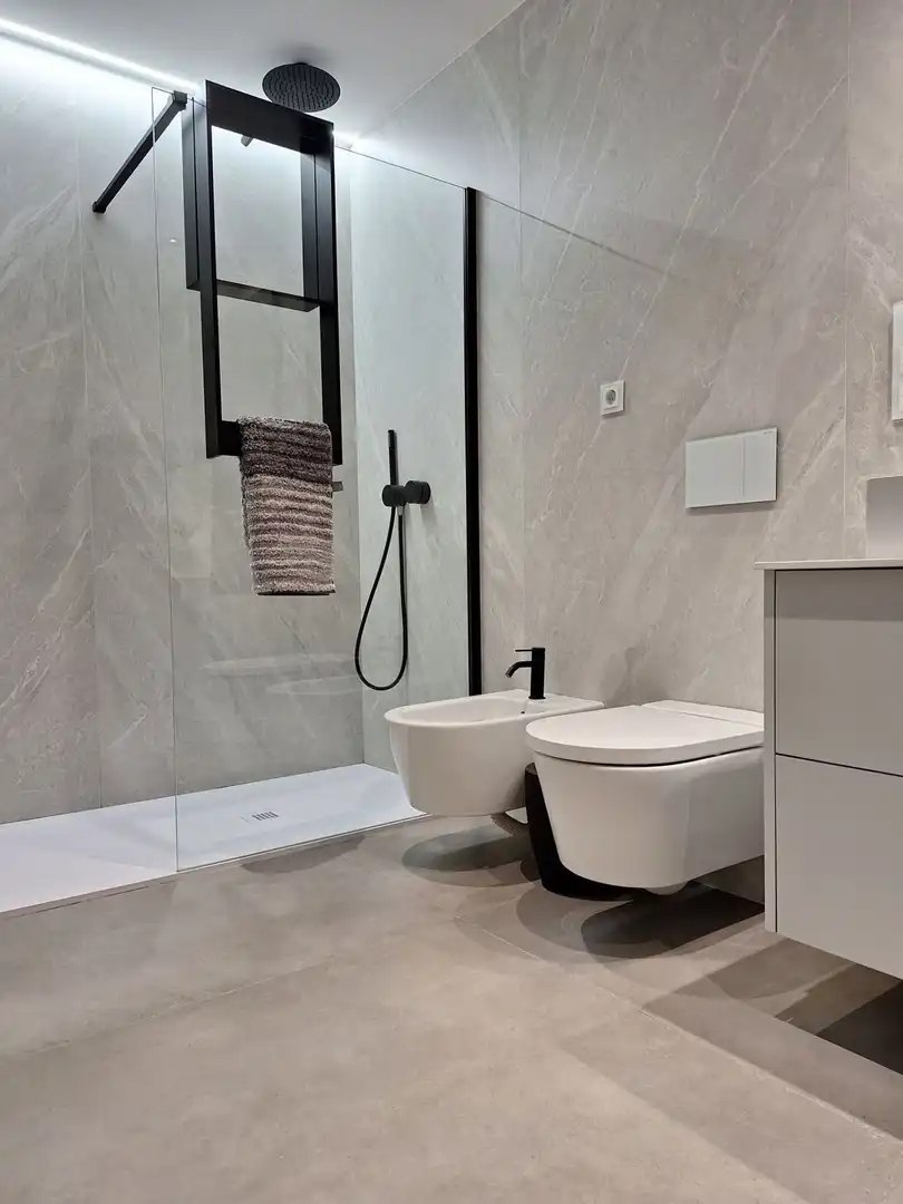 Baño de Casa adosada en venta en Algemesí con Aire acondicionado, Calefacción y Jardín privado