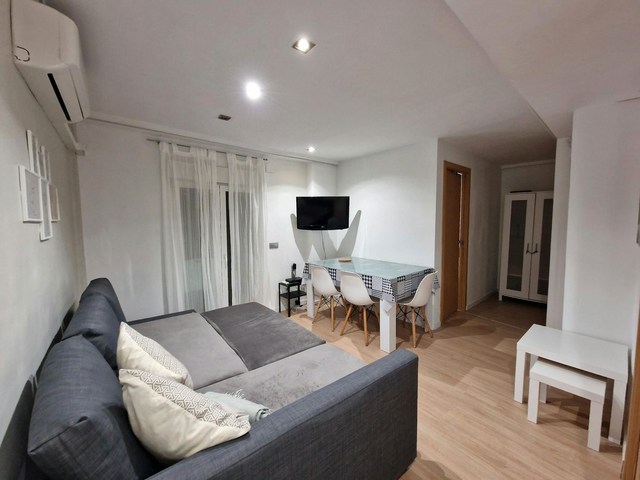 Bedroom of Flat to rent in  Valencia Capital  with Air Conditioner, Heating and Furnished