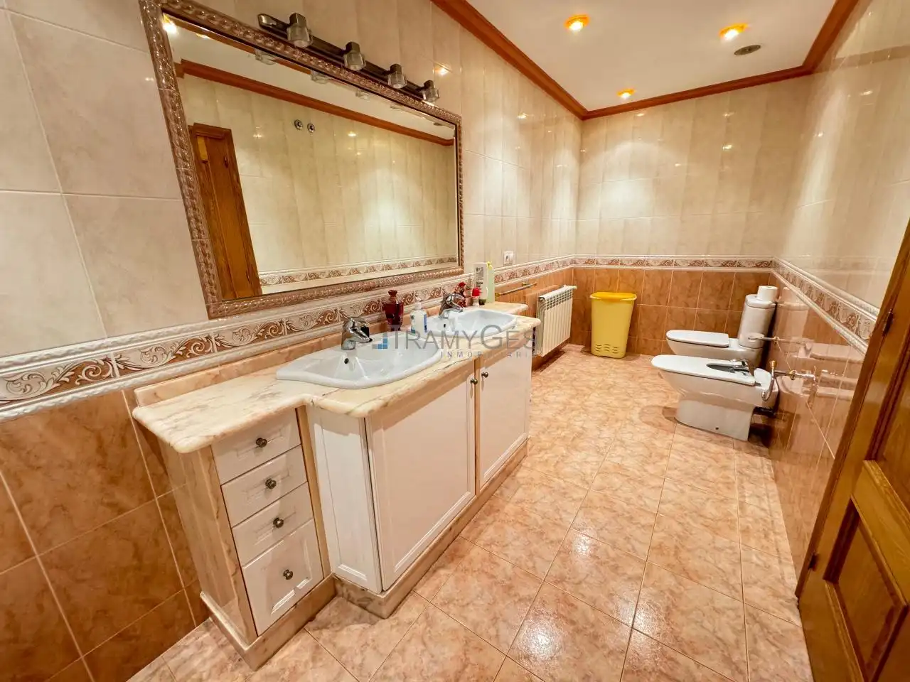 Baño de Casa o chalet en venta en Vilagarcía de Arousa con Calefacción, Jardín privado y Terraza