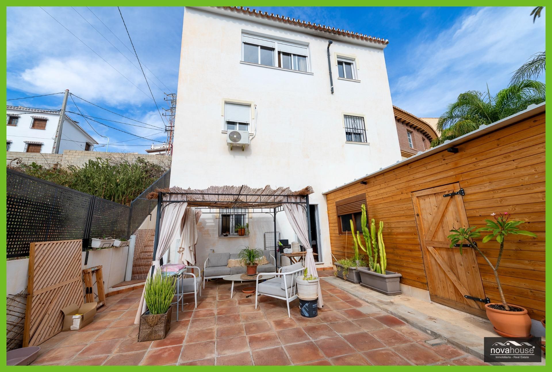 Vista exterior de Casa o xalet en venda en Vélez-Málaga