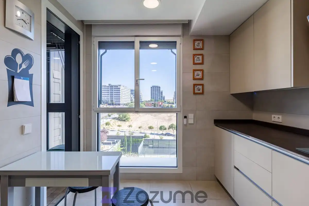 Kitchen of Flat for rent in Madrid  with Air Conditioner, Private garden and Terrace