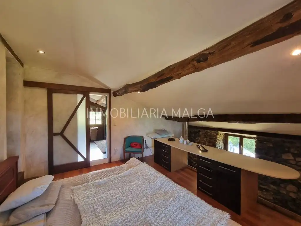 Habitación de Casa o chalet en venta en Colunga con Jardín privado, Parquet y Terraza