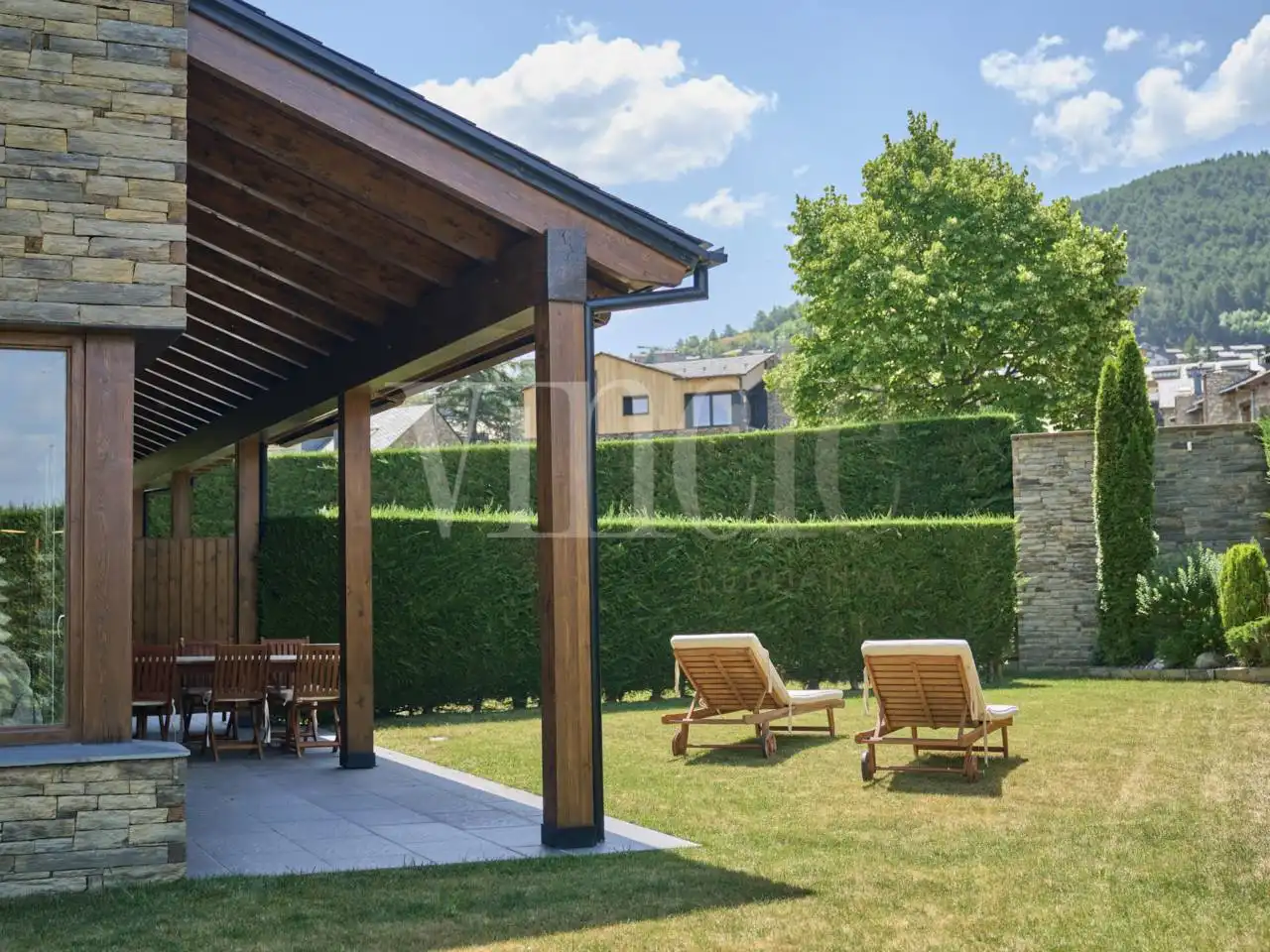 Terrassa de Casa adosada en venda en Alp amb Calefacció, Jardí privat i Parquet