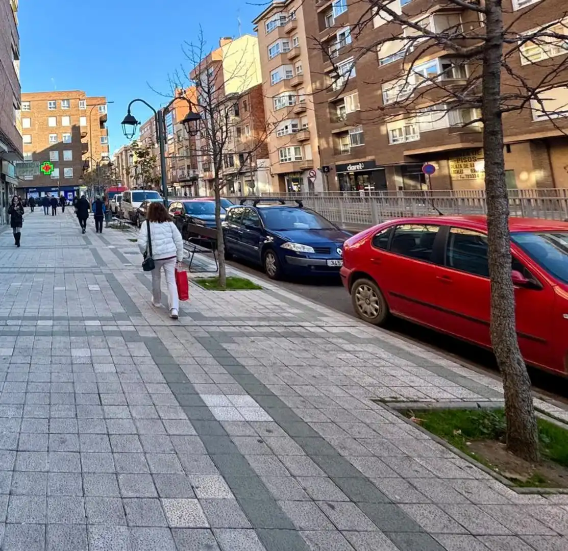 Außenansicht von Geschaftsraum zur Miete in Palencia
