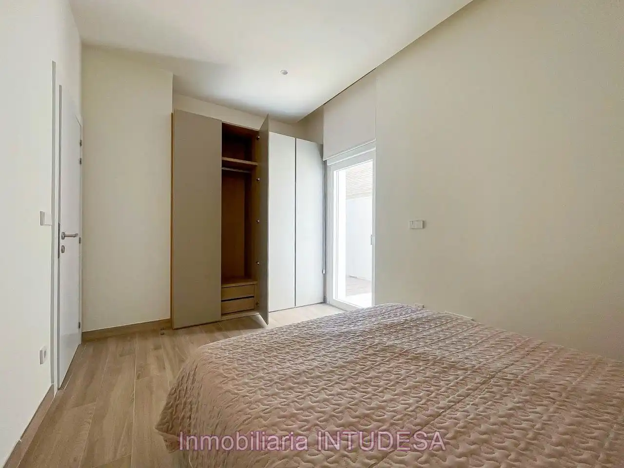 Habitación de Piso en venta en Tudela con Calefacción, Terraza y Amueblado