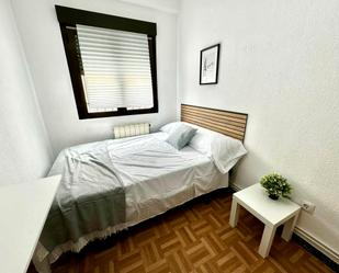 Bedroom of Flat to share in  Madrid Capital  with Air Conditioner and Heating