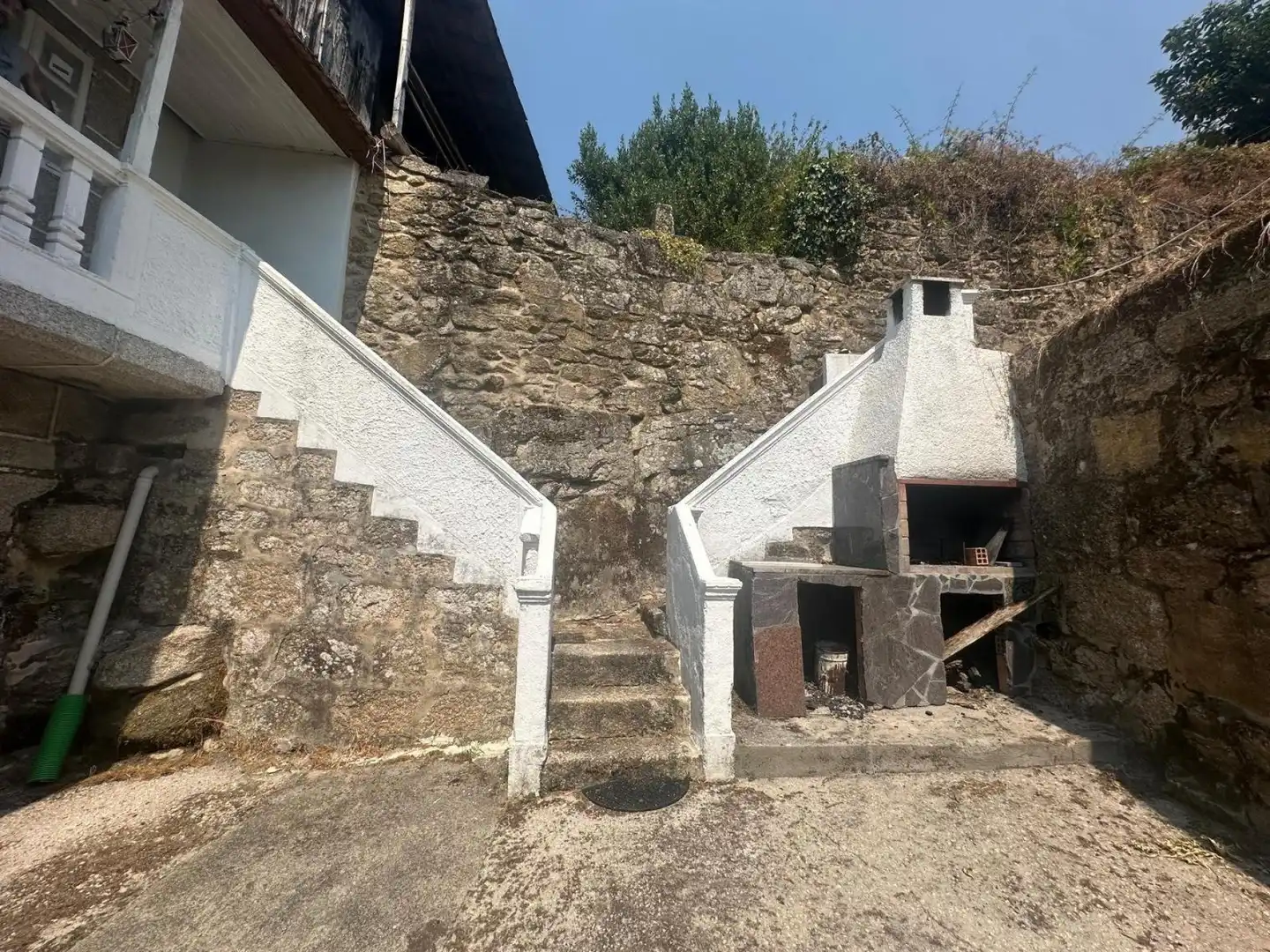Casa adosada en venda en A Arnoia amb Moblat i Balcó